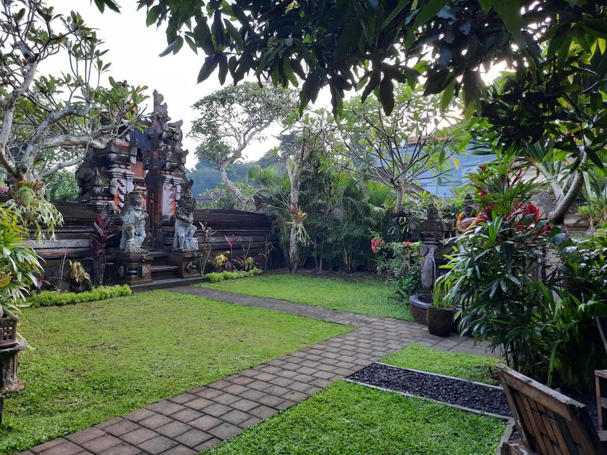 Sahadewa House Hotel Ubud  Exterior photo